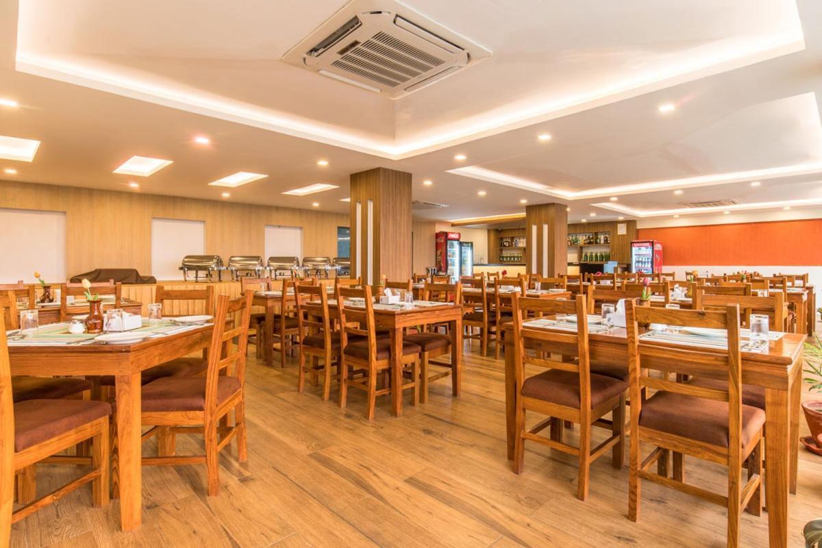 Park Safari Resort, Chitwan National Park Exterior foto